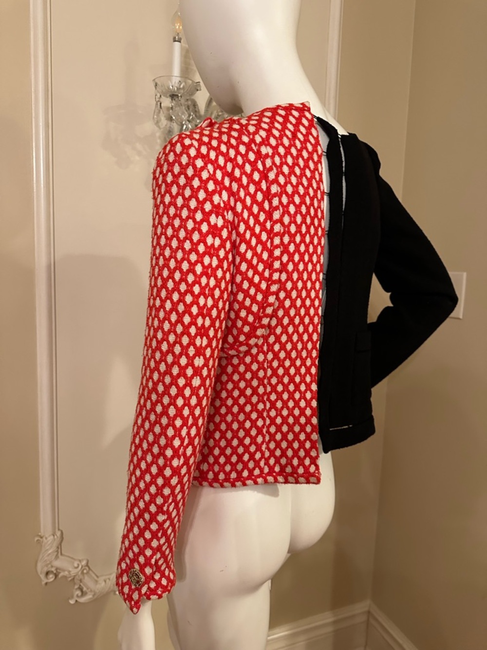 CHANEL Red Patterned and Black Two-Tone Blazer Jacket - Picture 10 of 15